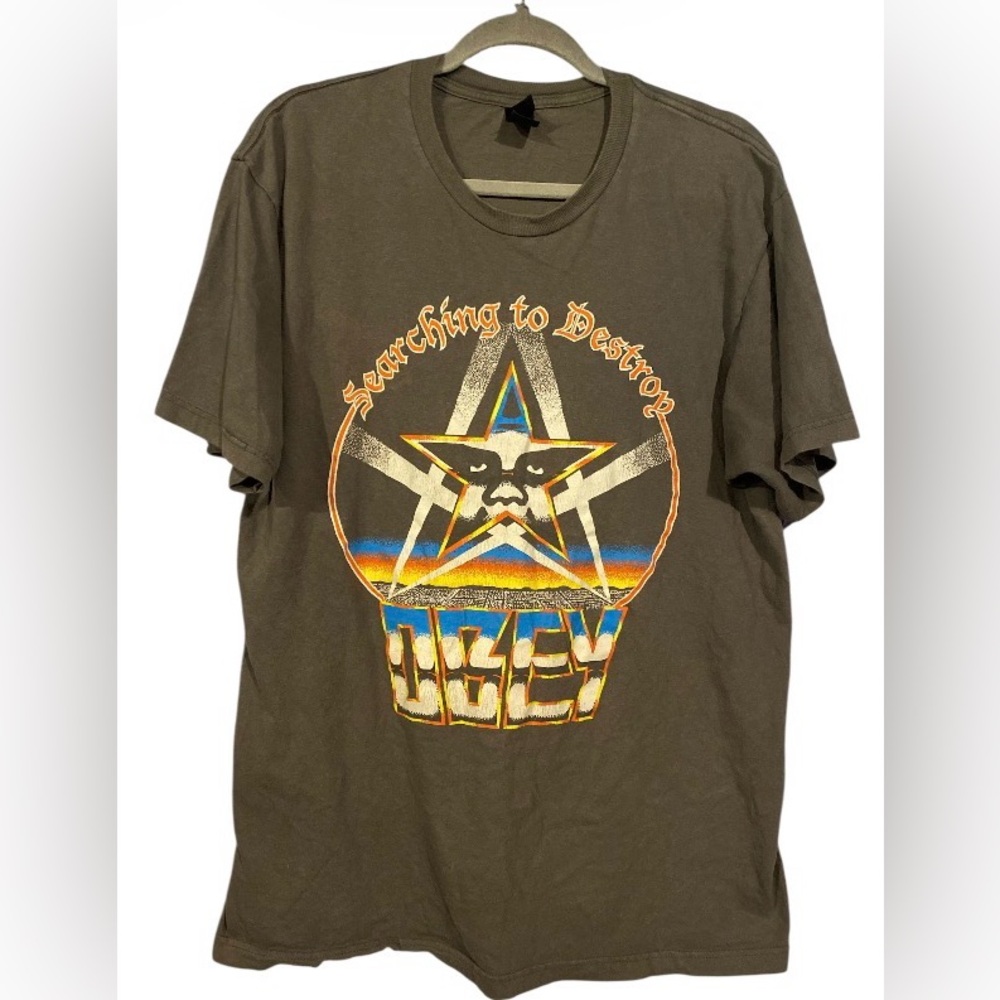Obey size, large, gray, short sleeve graphic T-shirt - Picture 3 of 6